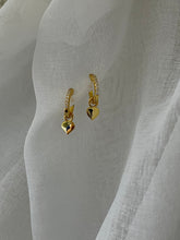 Load image into Gallery viewer, Amour Hoops