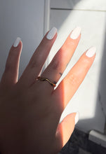 Load image into Gallery viewer, Wave Ring