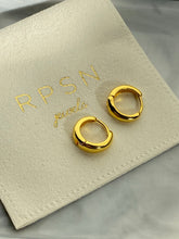 Load image into Gallery viewer, Gigi Hoops