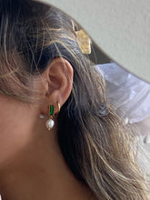 Load image into Gallery viewer, Emerald Pearl Earrings
