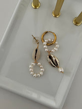 Load image into Gallery viewer, Ocean Earrings
