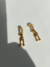 Load image into Gallery viewer, Jasmine earrings
