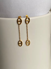 Load image into Gallery viewer, Oval Drop Earrings
