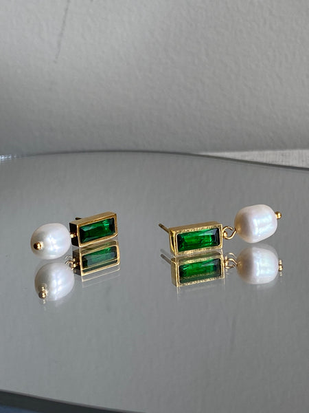 Emerald Pearl Earrings