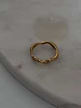 Load image into Gallery viewer, Wave Ring
