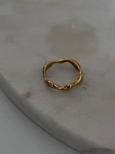 Wave Ring